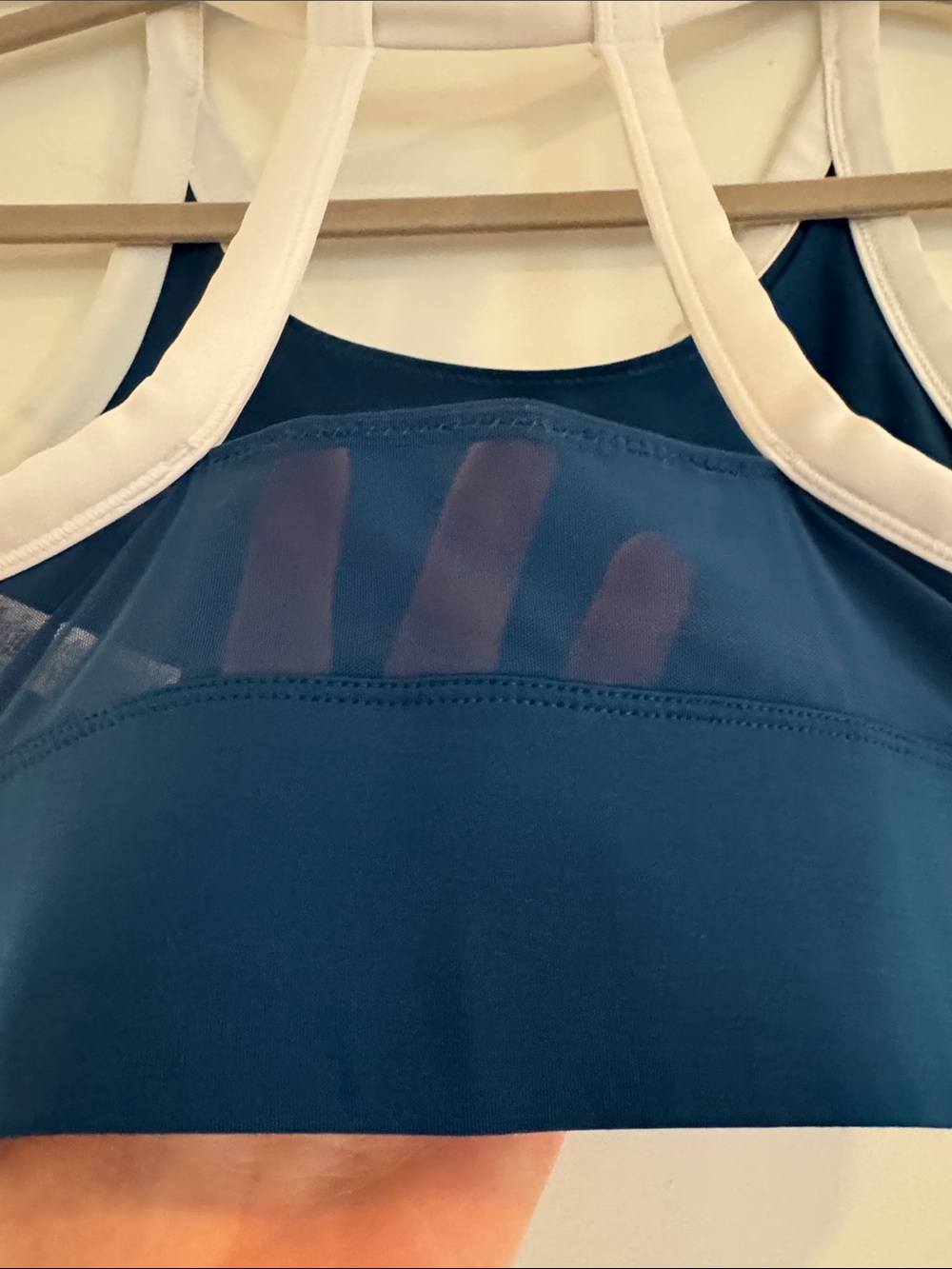 Nike Air Swoosh Top | Size Medium - Picture 5 of 7